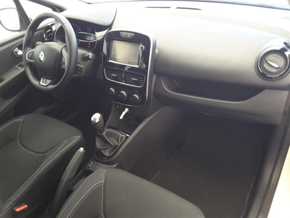 Clio Clio 1.2 75cv 5 porte Zen