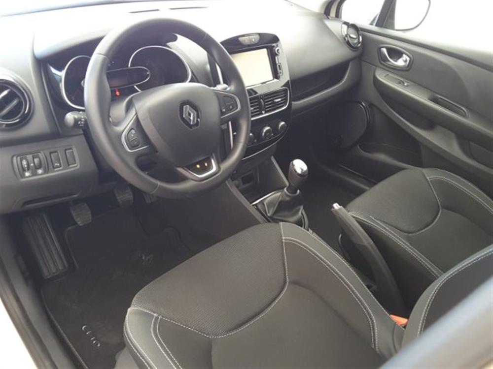 Clio Clio 1.2 75cv 5 porte Zen