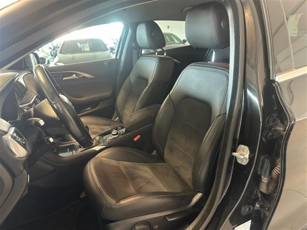 Q30 Q30 1.500 DIESEL 110 CV