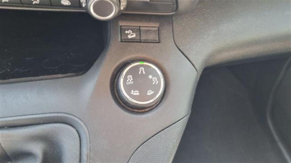 Proace City Proace City 1.5D 130 CV S&S PC 4