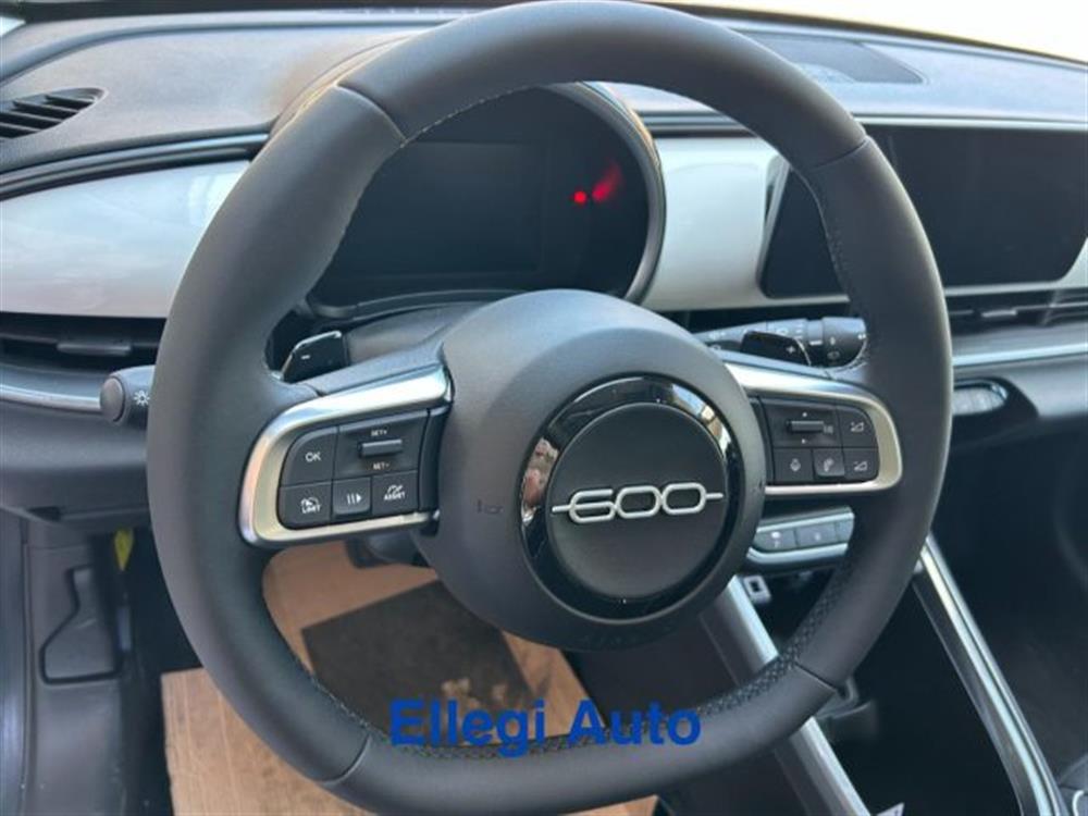 600 600 Hybrid 110 CV DCT MH