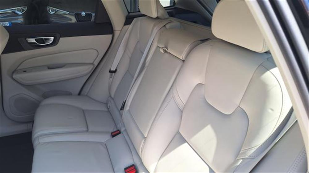XC60 XC60 B4 (d) AWD automatic