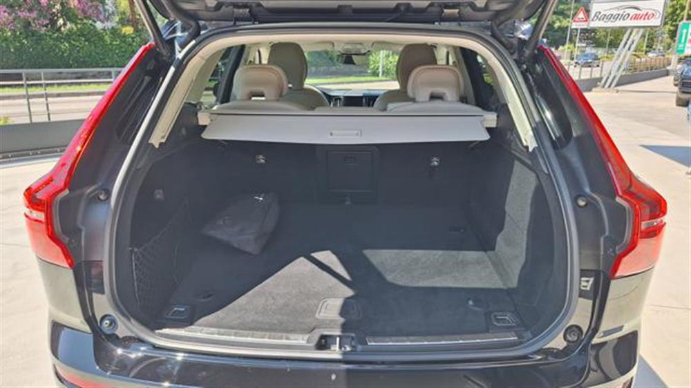 XC60 XC60 B4 (d) AWD automatic