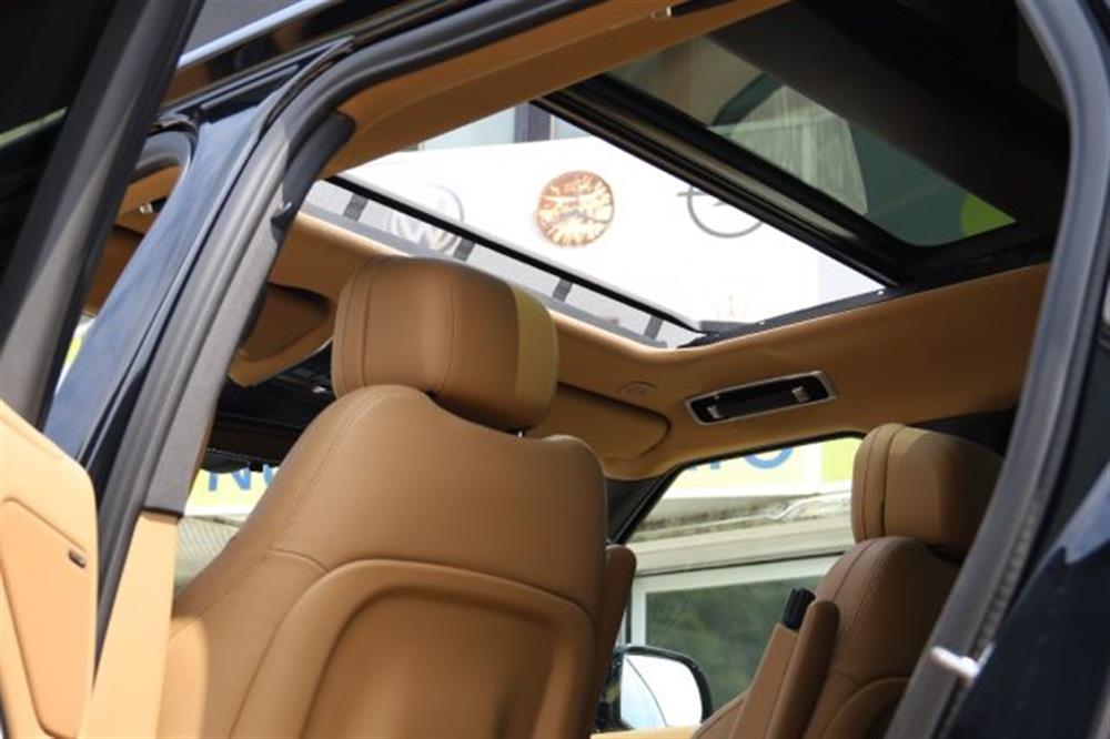 Range Rover Range Rover 3.0 I6 HSE LWB IVA E