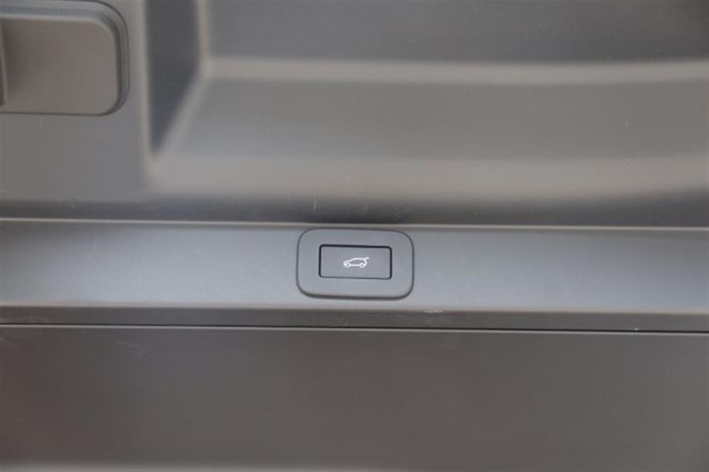 Range Rover Range Rover 3.0 I6 HSE LWB IVA E