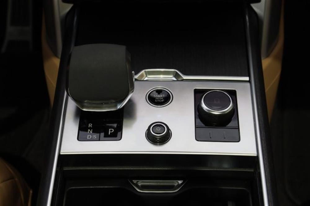 Range Rover Range Rover 3.0 I6 HSE LWB IVA E
