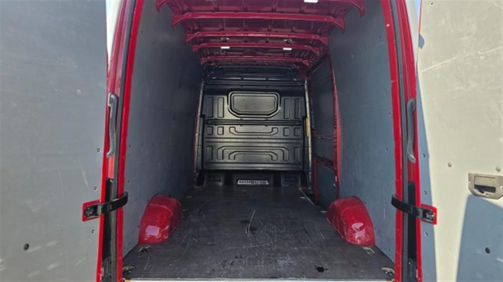 e-Crafter e-Crafter 35 136 CV Pl-TA Furg