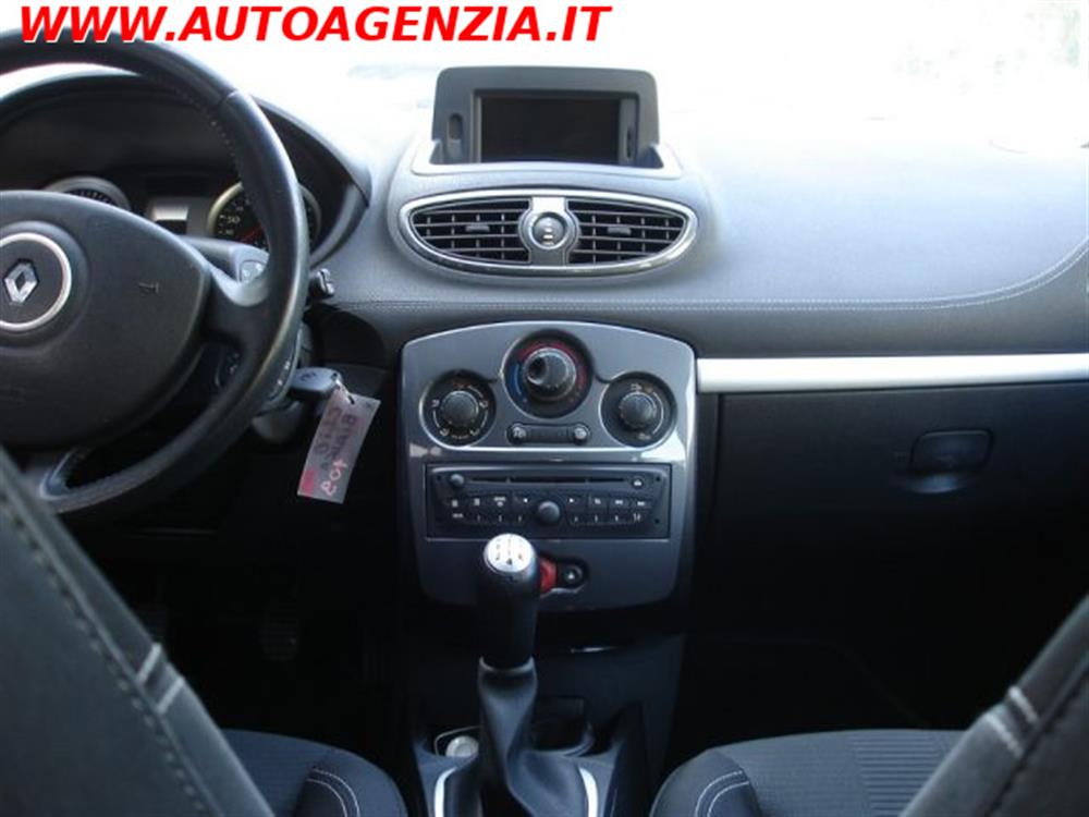 Clio Clio 1.2 16V 5 porte Dyna