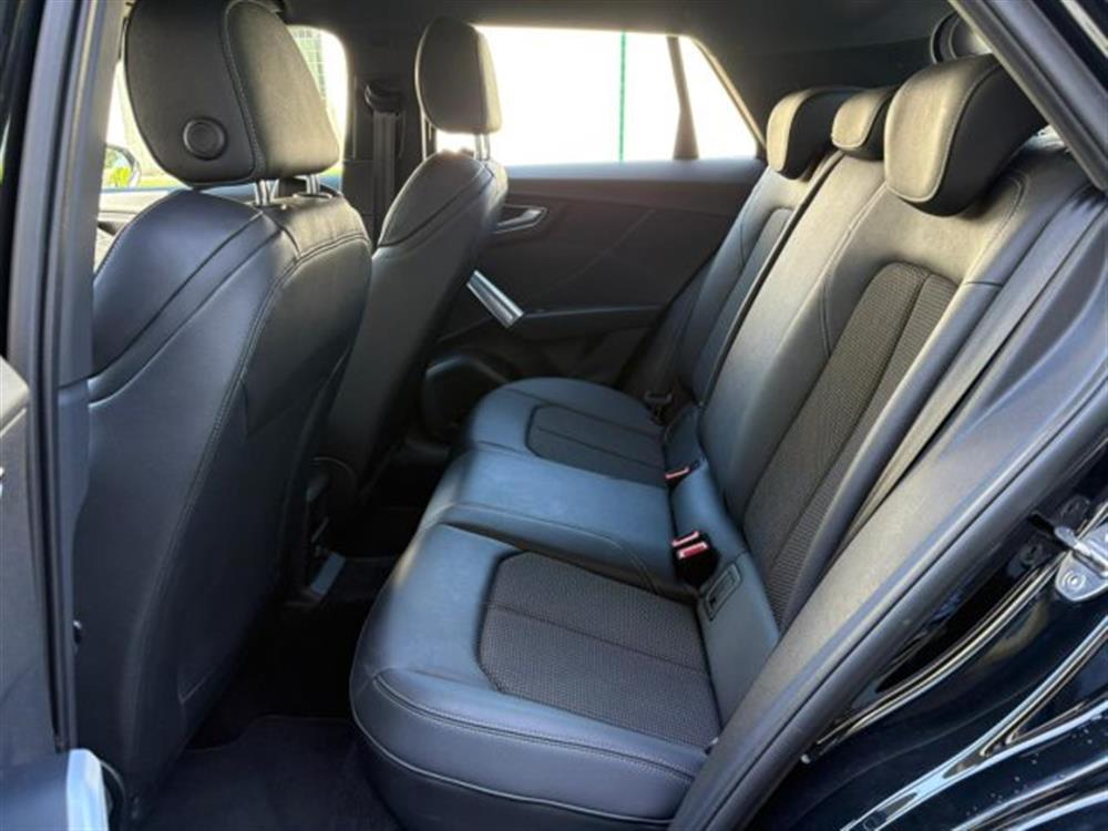 Q2 Q2 35 TDI S tronic S li
