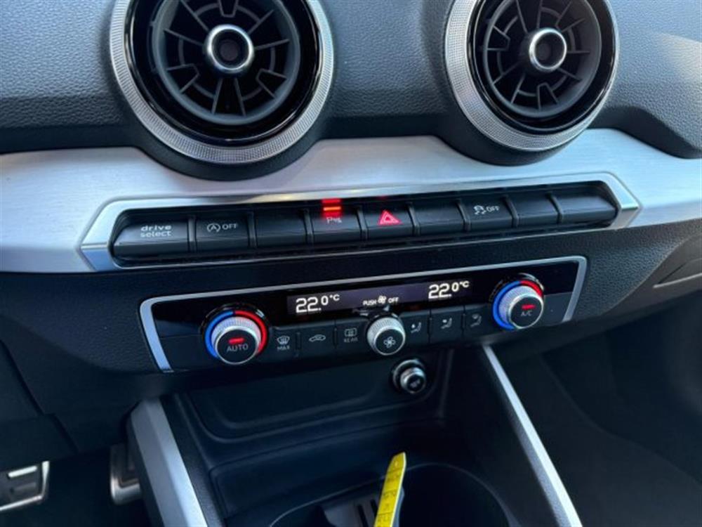 Q2 Q2 35 TDI S tronic S li