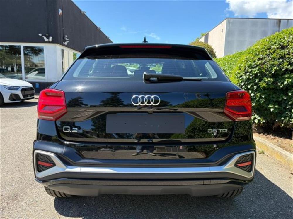 Q2 Q2 35 TDI S tronic S li