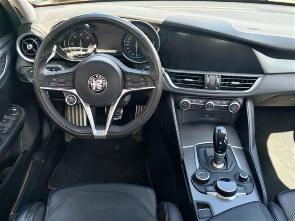 Giulia Giulia Veloce 210 CV AT8 AW