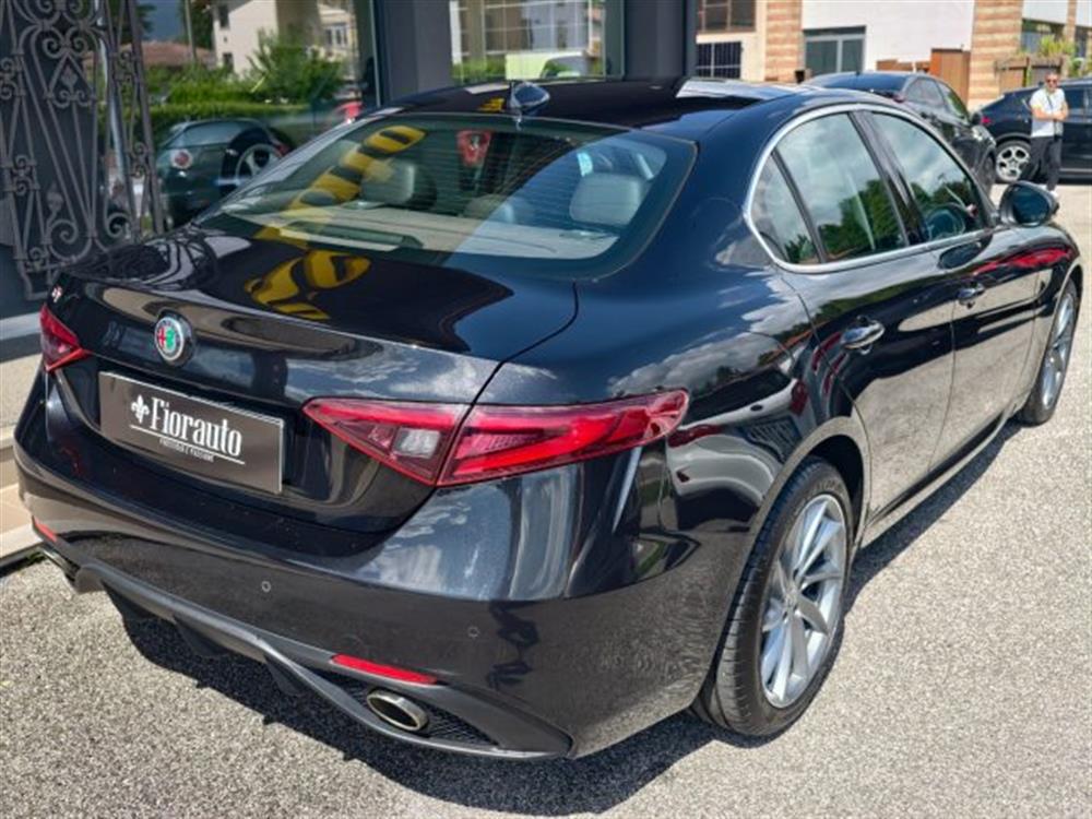 Giulia Giulia Veloce 210 CV AT8 AW