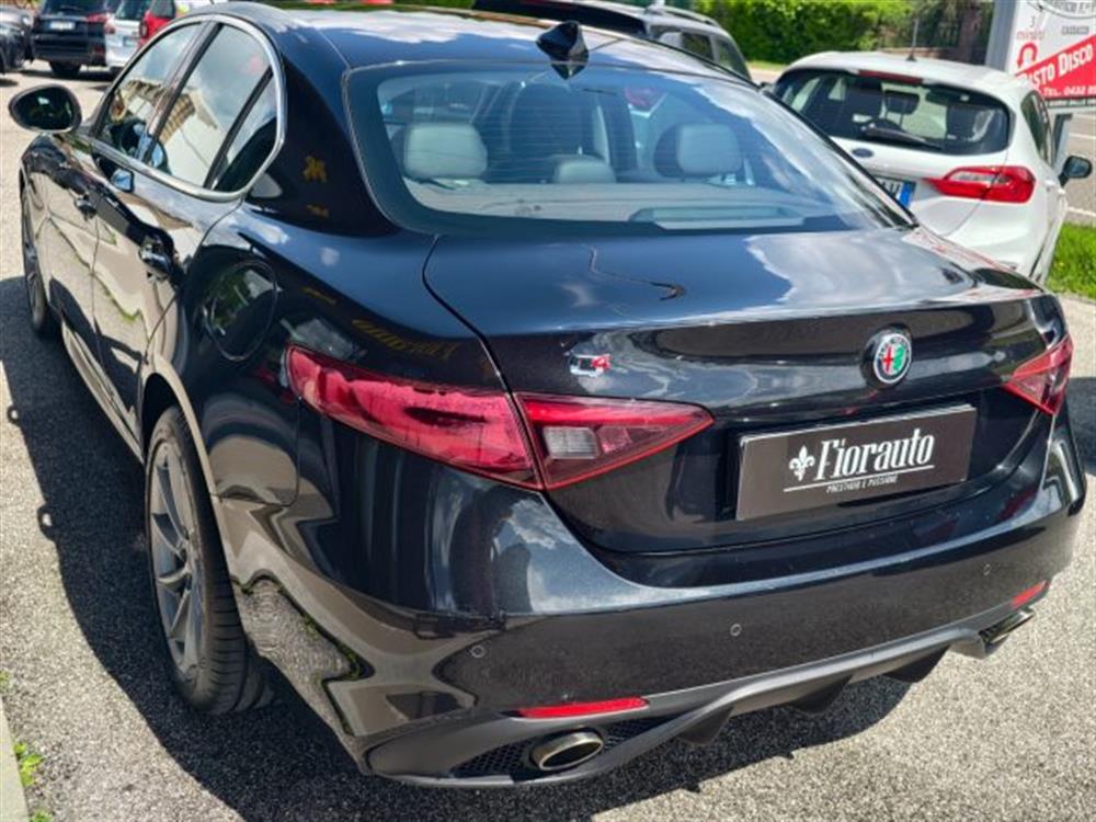 Giulia Giulia Veloce 210 CV AT8 AW
