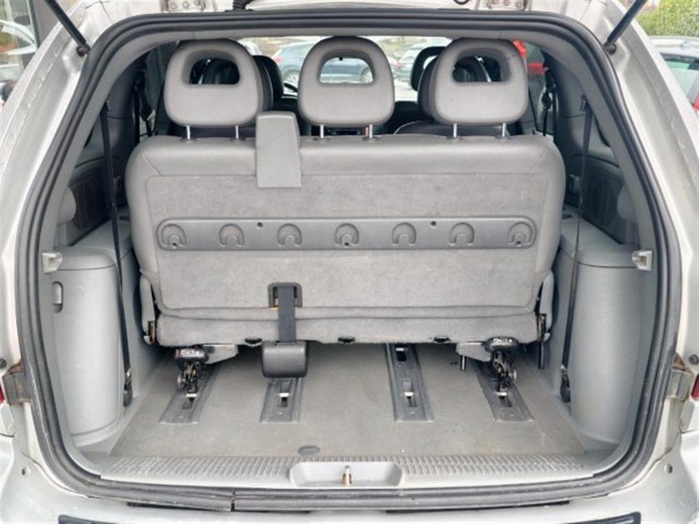 Voyager Voyager 2.8CRD 7posti LX Lea
