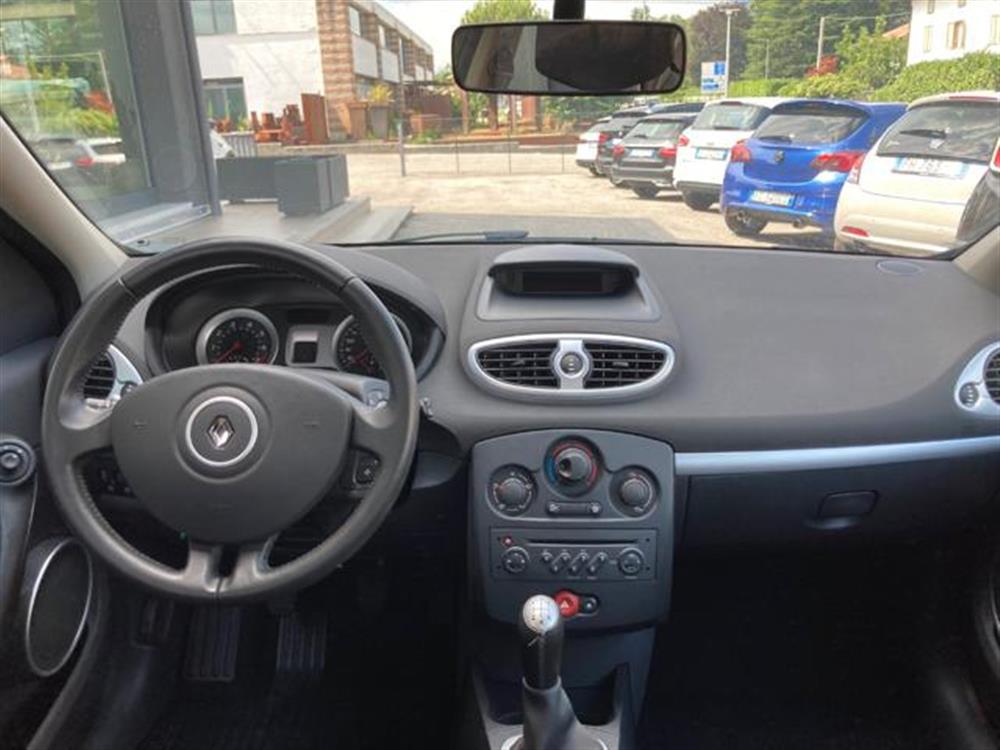 Clio Clio 1.4 16V 5 porte Dyna