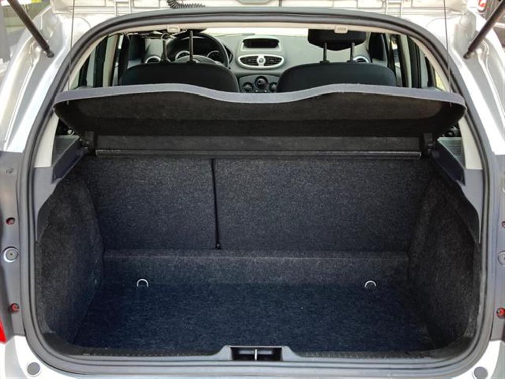 Clio Clio 1.4 16V 5 porte Dyna