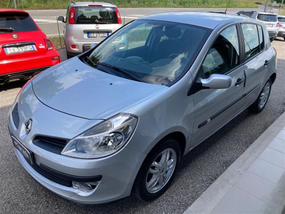 Clio Clio 1.4 16V 5 porte Dyna