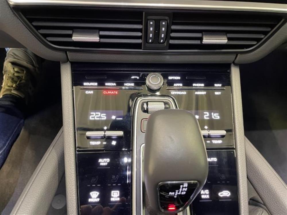 Cayenne Cayenne 3.0 V6 Aut. * PELLE