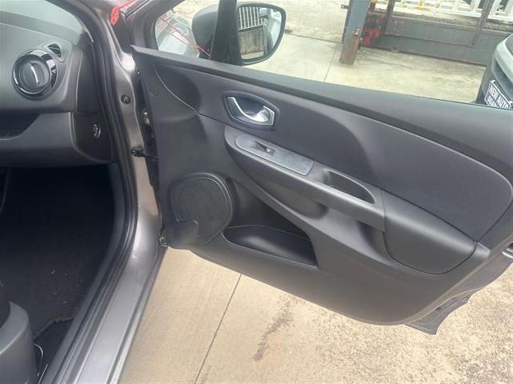 Clio Clio 1.5 dCi 8V 75CV 5 po