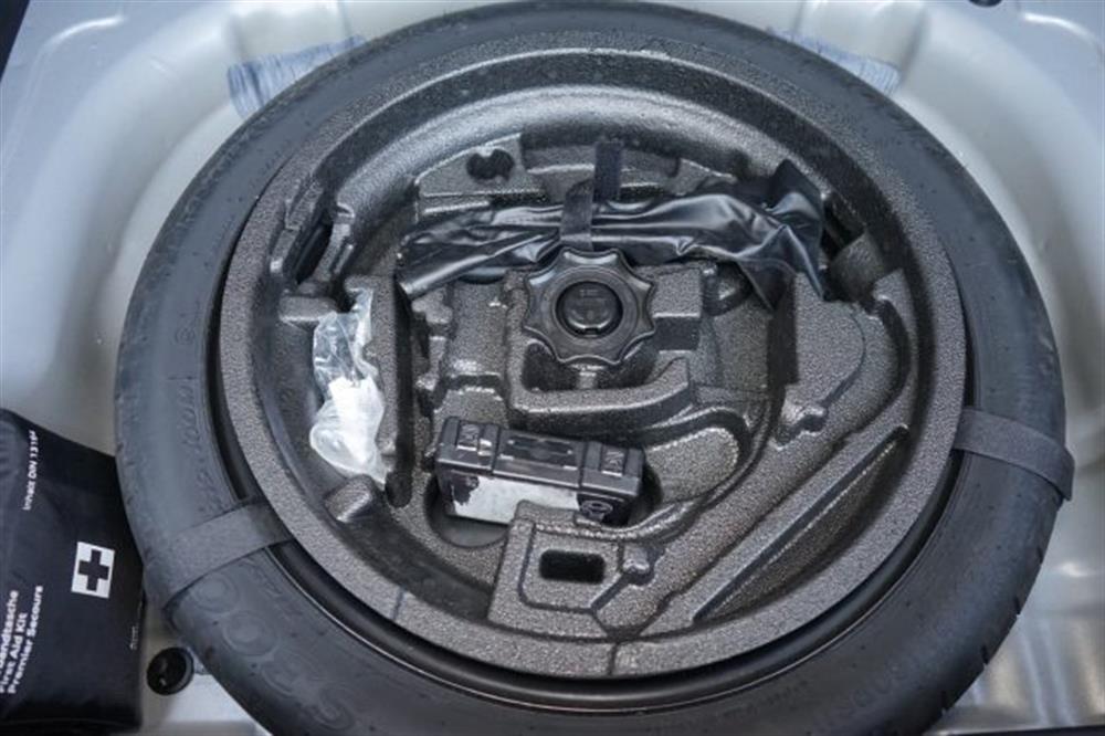 Q2 Q2 35 TDI S tronic Busi