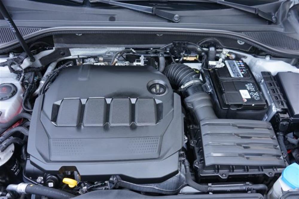 Q2 Q2 35 TDI S tronic Busi