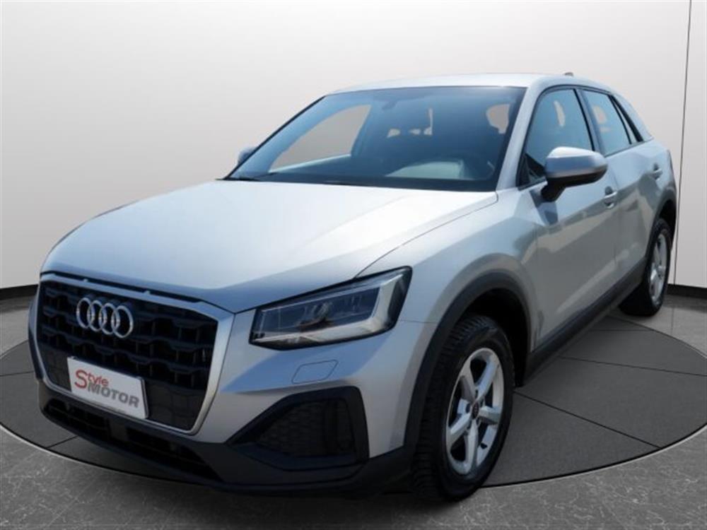 Q2 Q2 35 TDI S tronic Busi