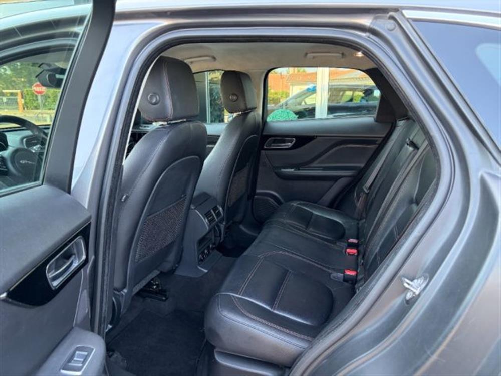 F-Pace F-Pace 2.0 D 180CV AUTOMATI