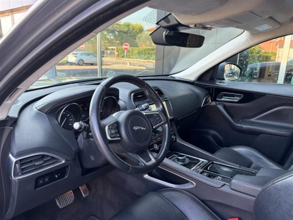 F-Pace F-Pace 2.0 D 180CV AUTOMATI
