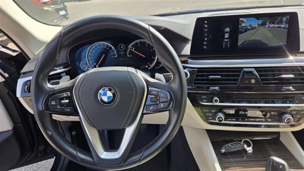 520 520 d xDrive Luxury PERM
