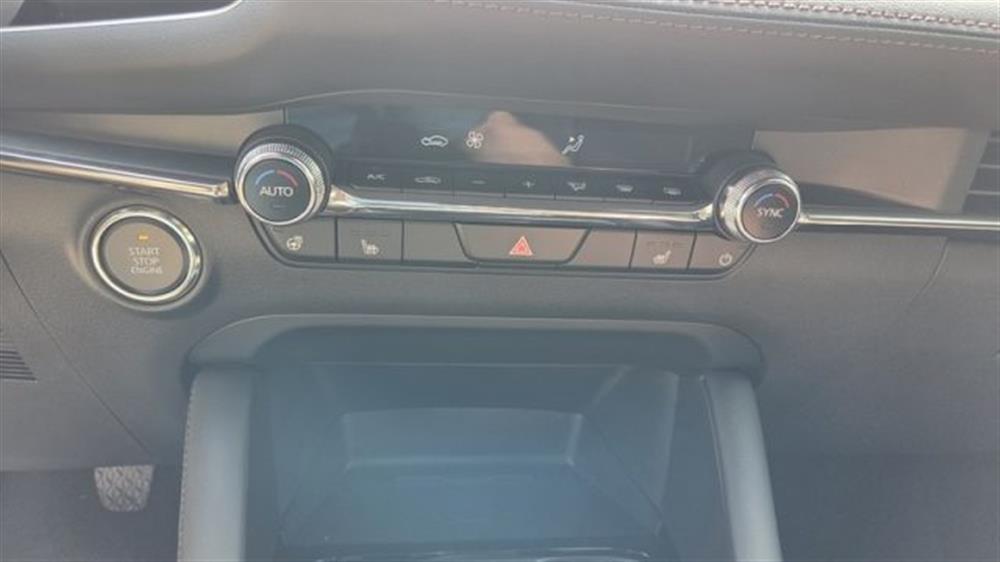 3 3 Mazda3 e-Skyactiv-G
