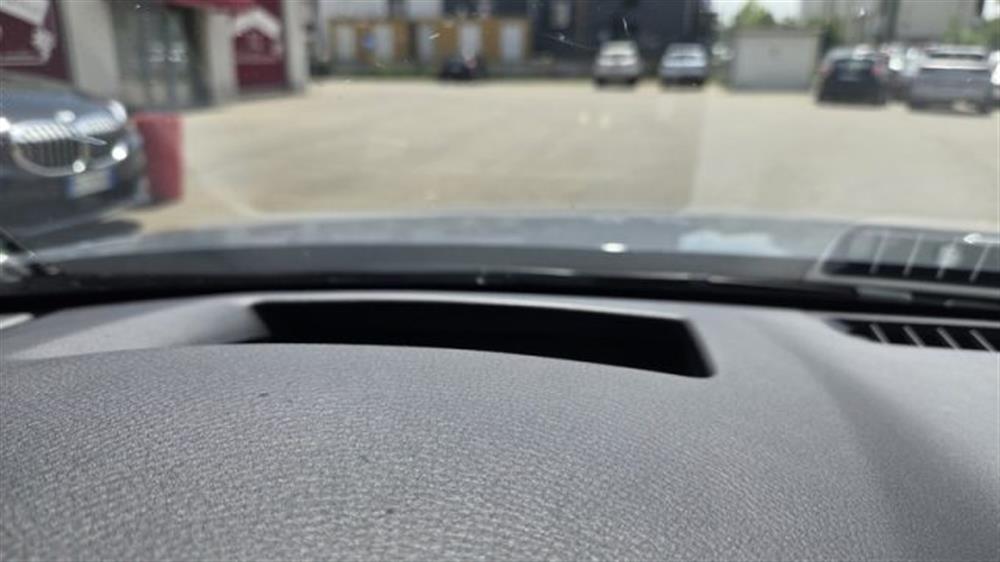 3 3 Mazda3 e-Skyactiv-G