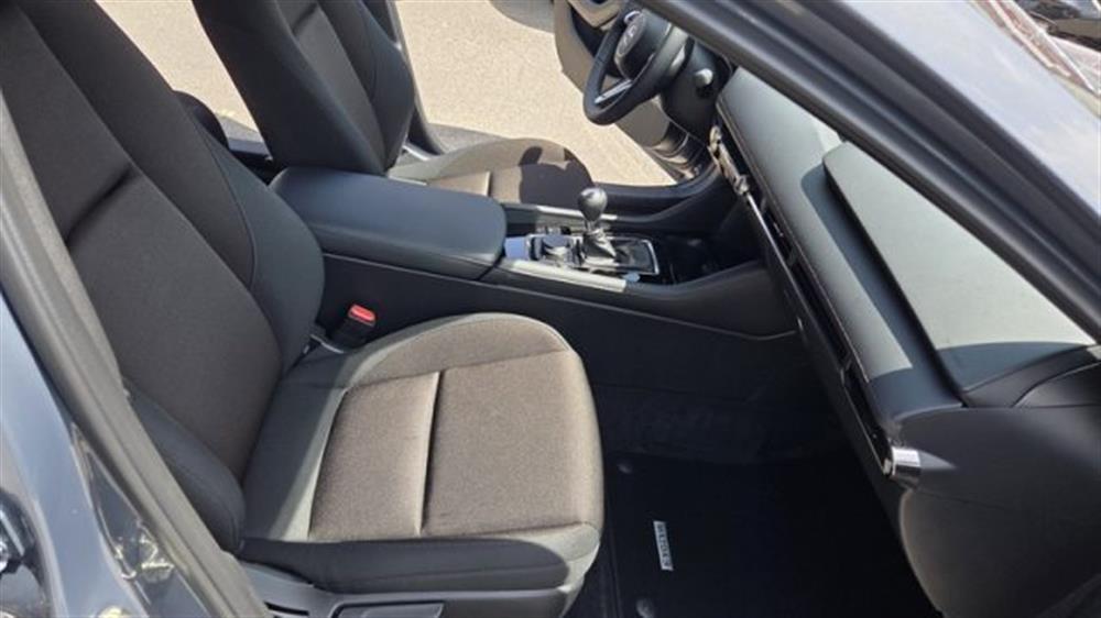 3 3 Mazda3 e-Skyactiv-G