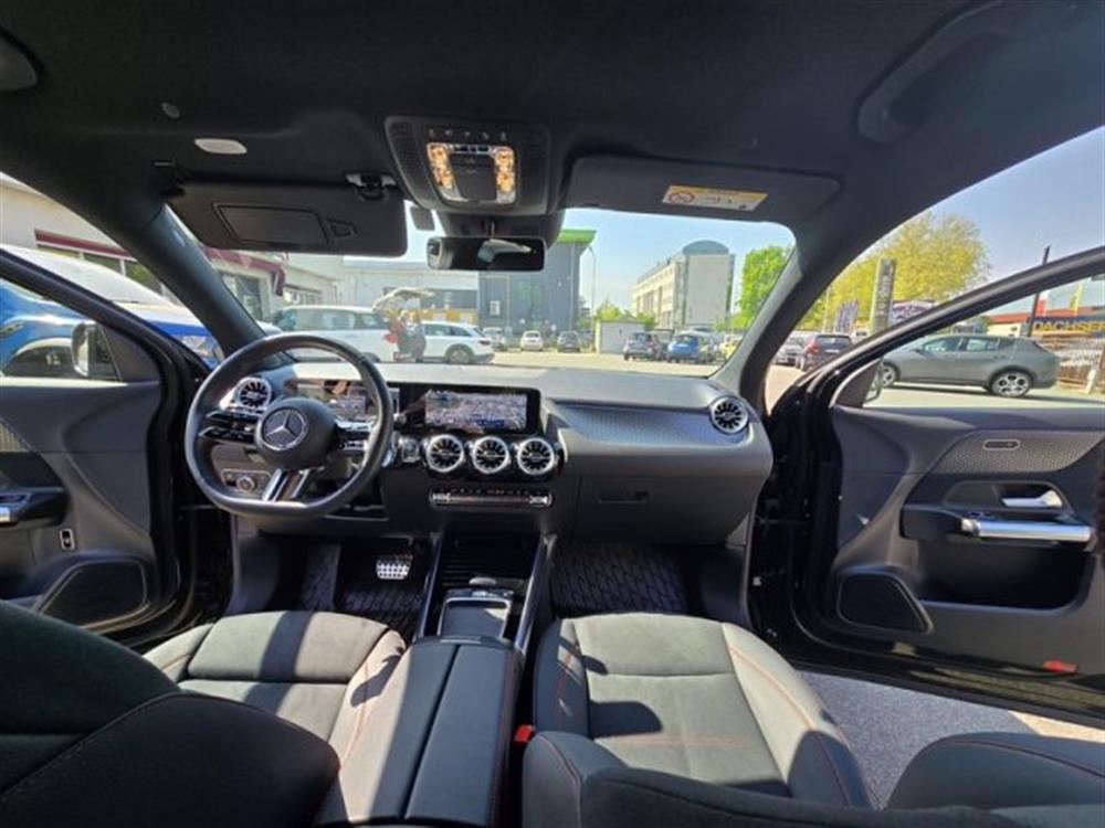 GLA 200 GLA 200 d Automatic 4Matic A