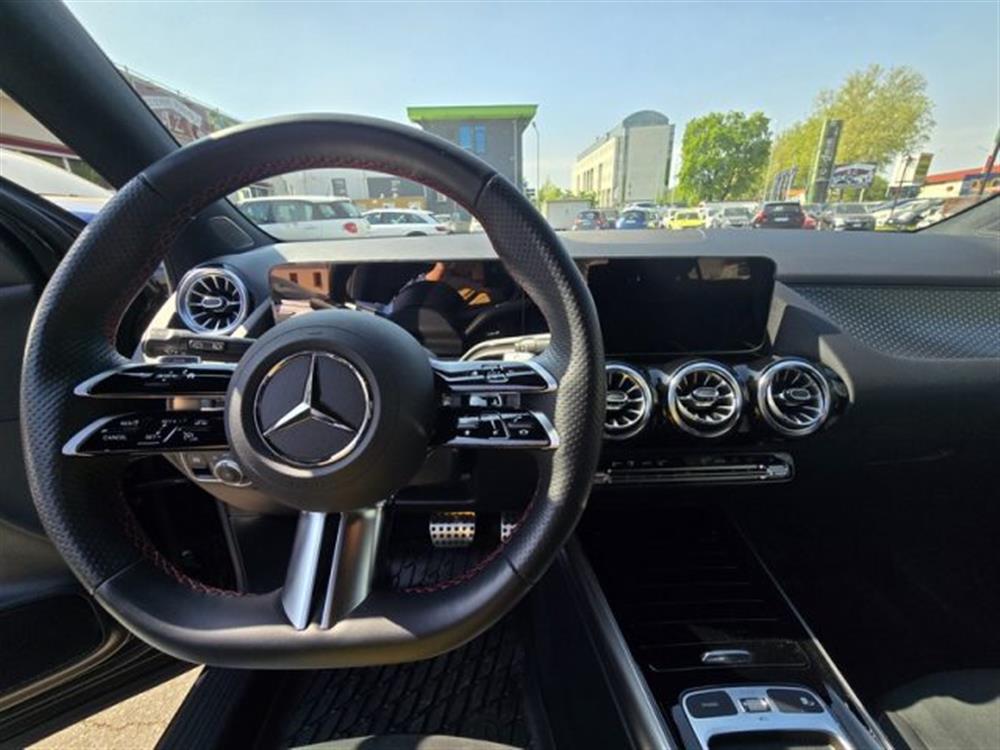 GLA 200 GLA 200 d Automatic 4Matic A