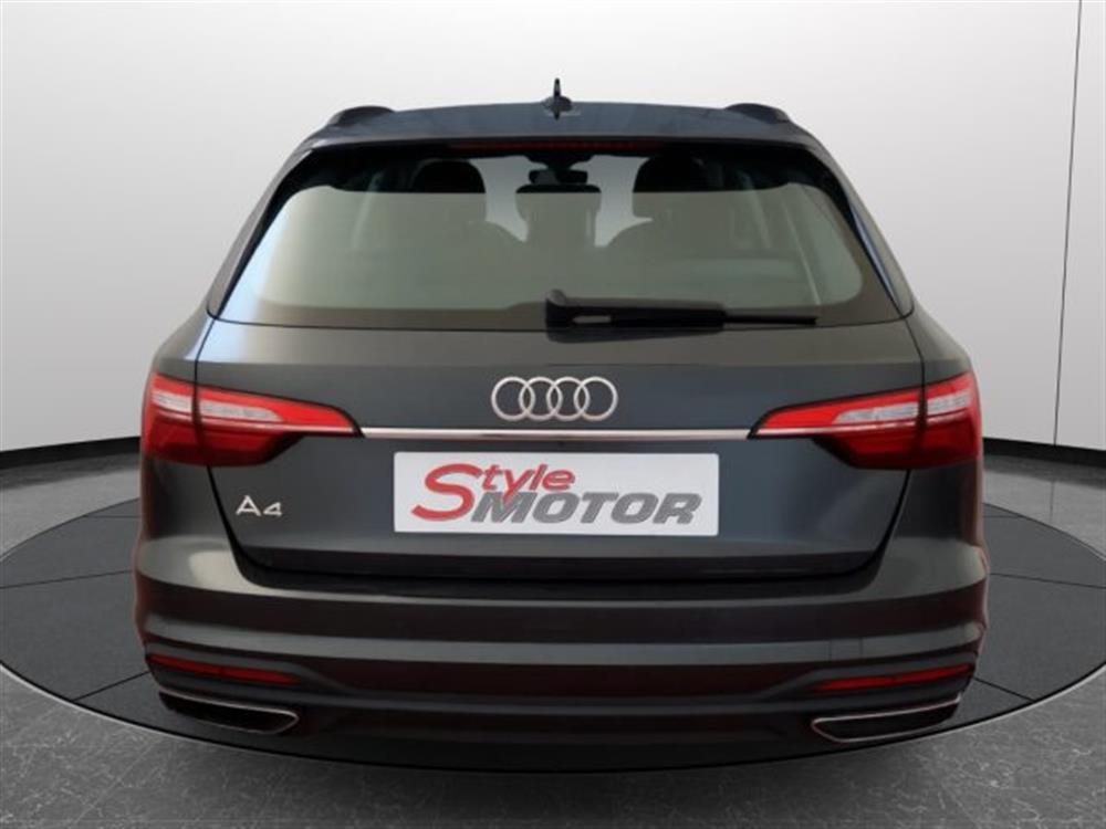 A4 A4 Avant 30 TDI/136 CV