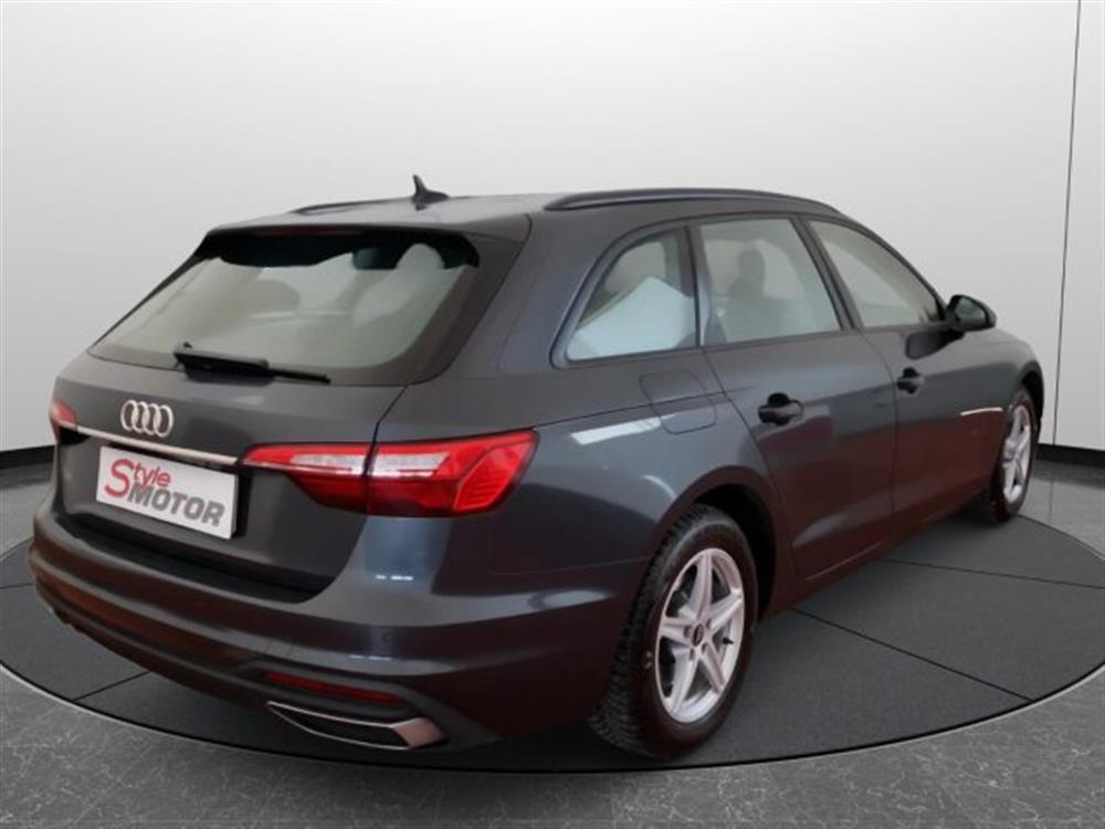 A4 A4 Avant 30 TDI/136 CV