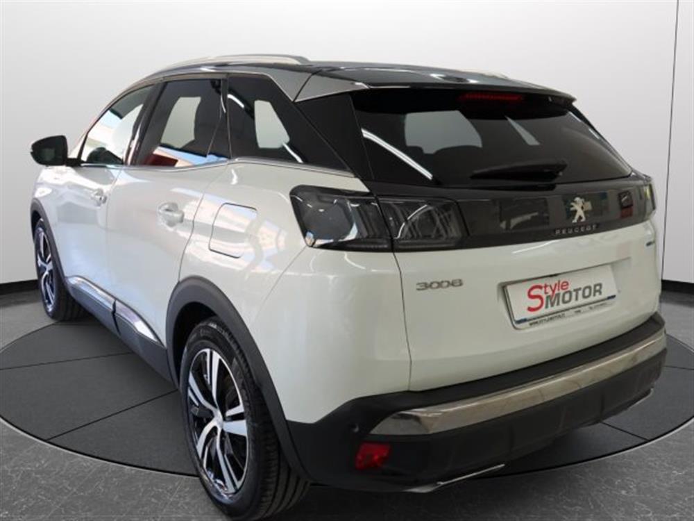 3008 3008 Hybrid 225 e-EAT8 GT