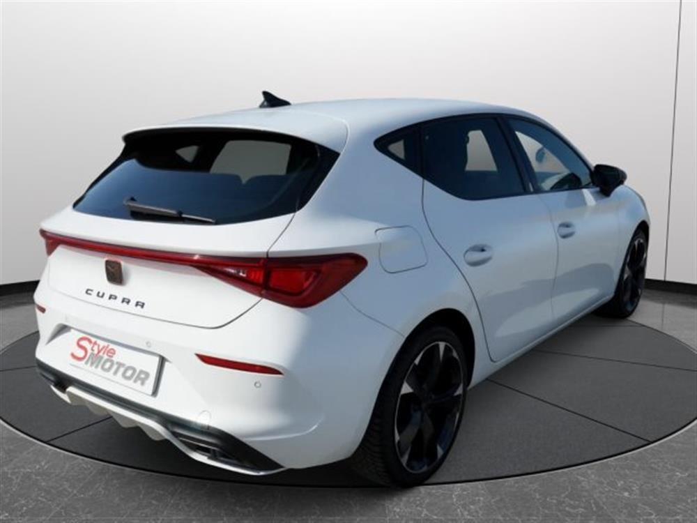 Leon Leon 1.5 Hybrid 150 CV DS