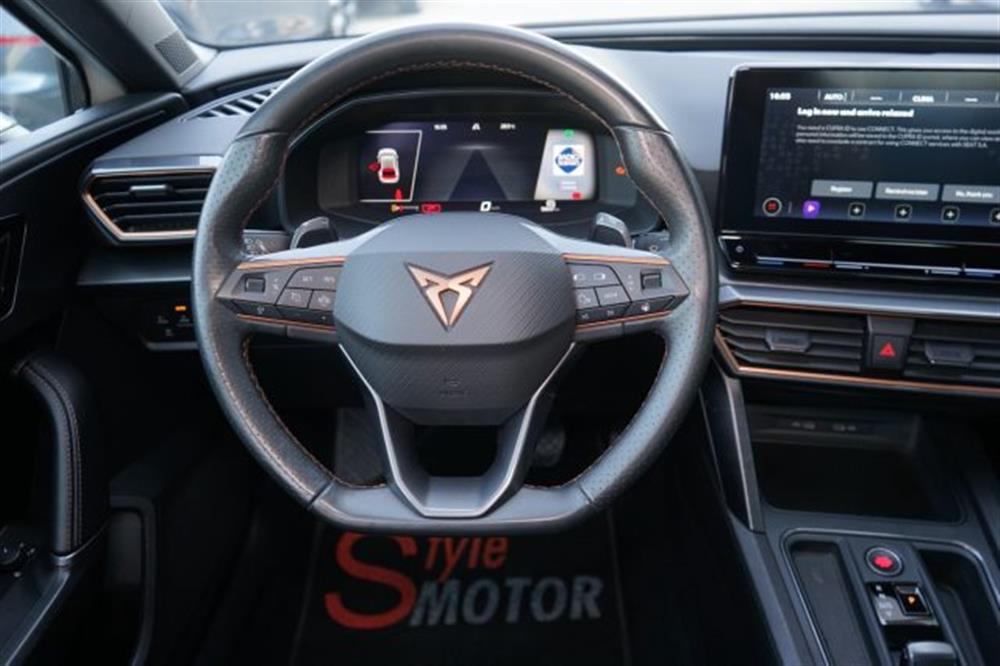Leon Leon 1.5 Hybrid 150 CV DS