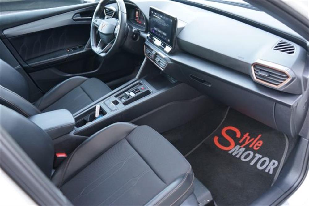 Leon Leon 1.5 Hybrid 150 CV DS