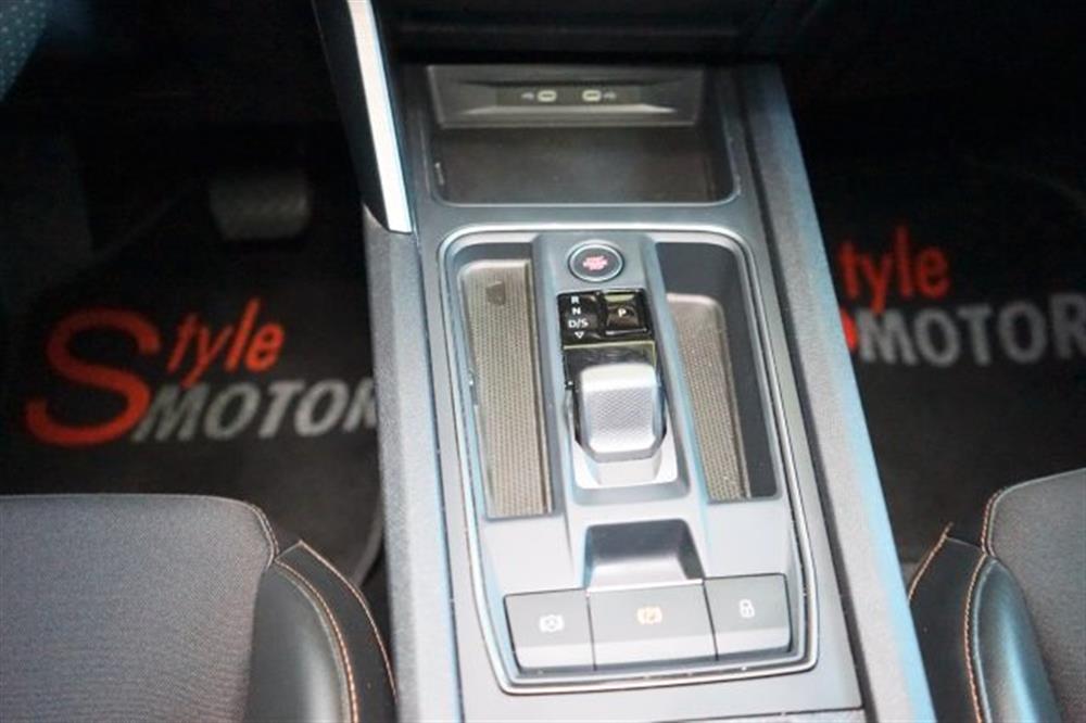 Leon Leon 1.5 Hybrid 150 CV DS