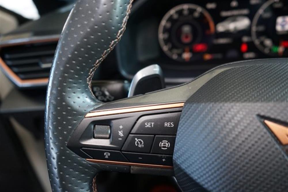 Leon Leon 1.5 Hybrid 150 CV DS