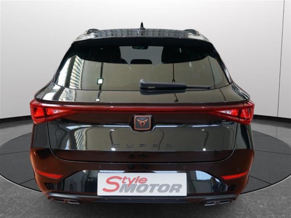 Leon Leon Sportstourer 1.5 Hyb