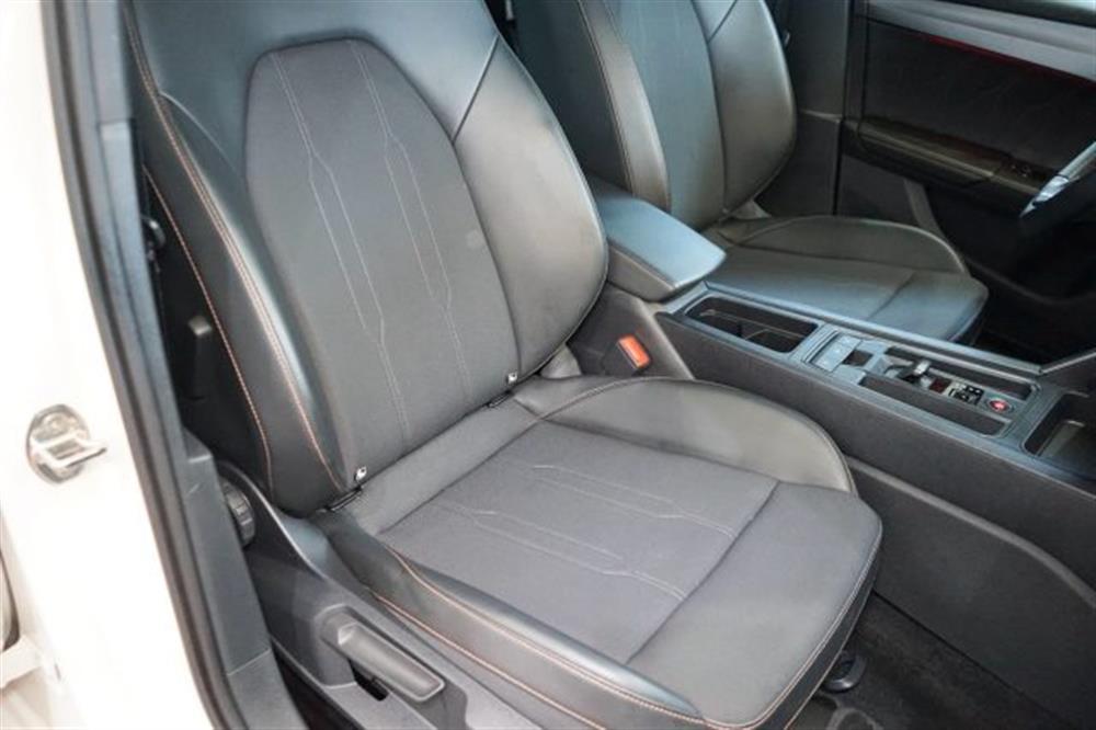 Leon Leon Sportstourer 1.5 Hyb