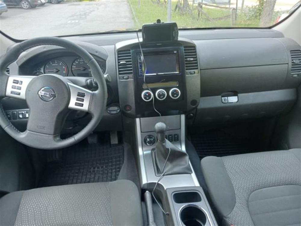 Navara Navara 2.5 dCi 190CV 4 port