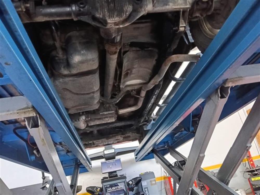 Navara Navara 2.5 dCi 190CV 4 port