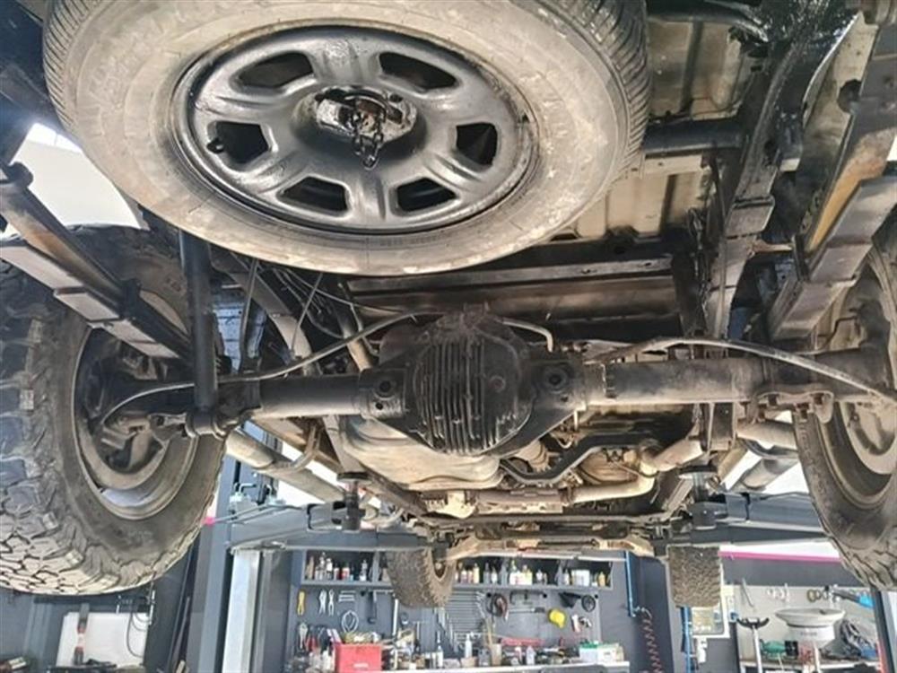 Navara Navara 2.5 dCi 190CV 4 port