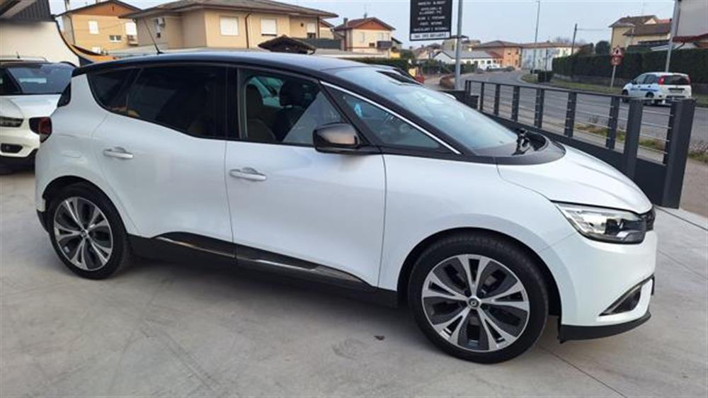 Scenic Scenic Scénic TCe 130 CV En