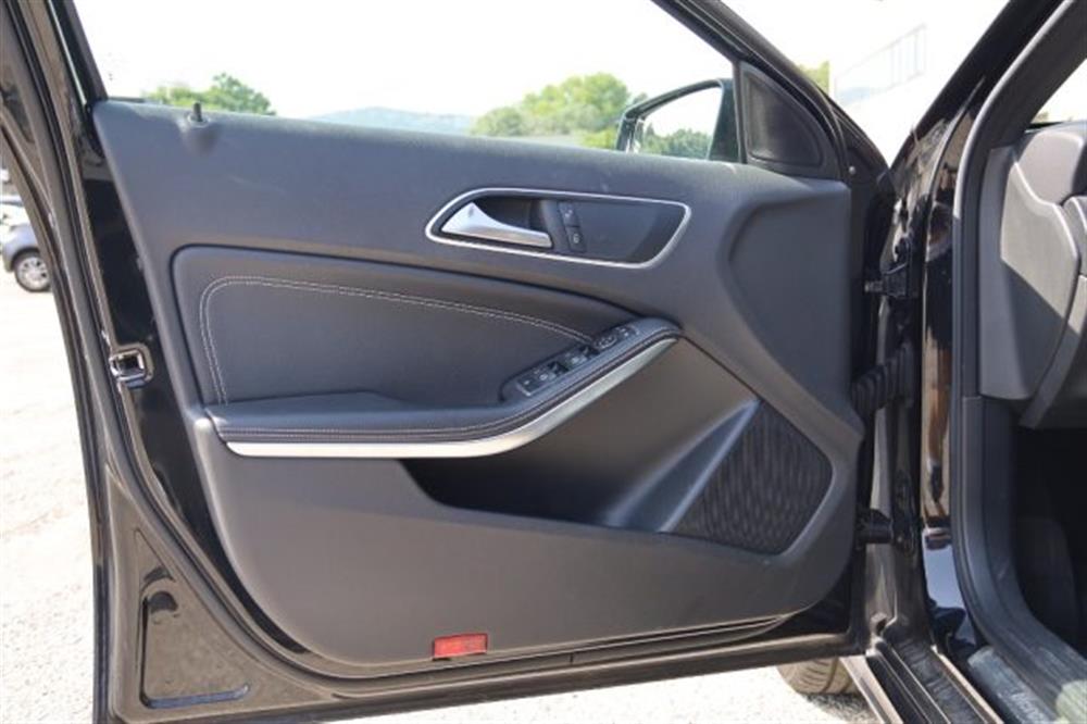 A 180 A 180 CDI Dark Night Editi